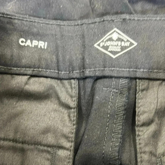 St. John’s Bay women’s capris size 4 - Picture 14 of 16